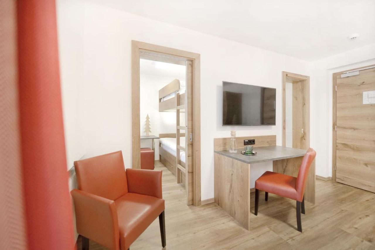 Hotel Alpina Superior Pettneu am Arlberg Dış mekan fotoğraf