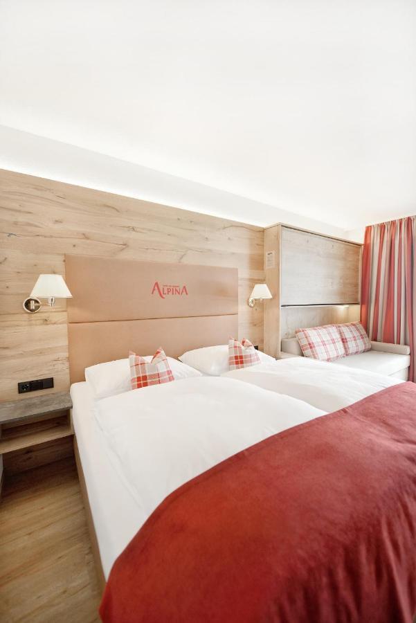 Hotel Alpina Superior Pettneu am Arlberg Dış mekan fotoğraf