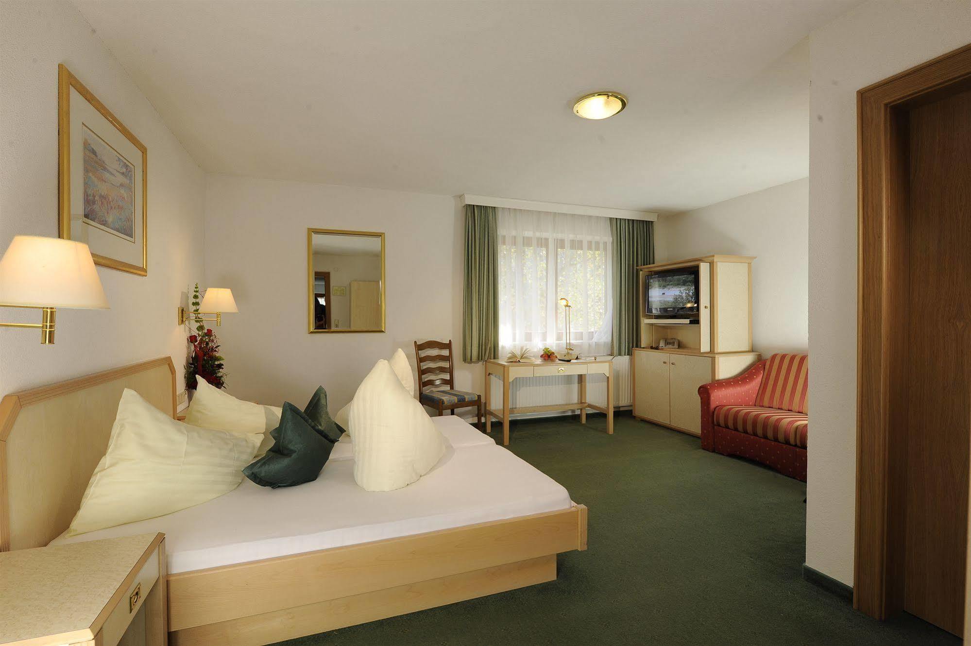 Hotel Alpina Superior Pettneu am Arlberg Dış mekan fotoğraf